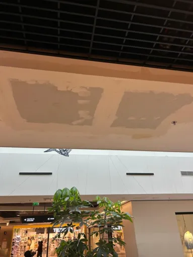 sinistre plafond galerie marchande
